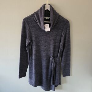 NWT Cleo S Modern Contemporary Preppy Asymetrical Hem Turtleneck Knit Tunic